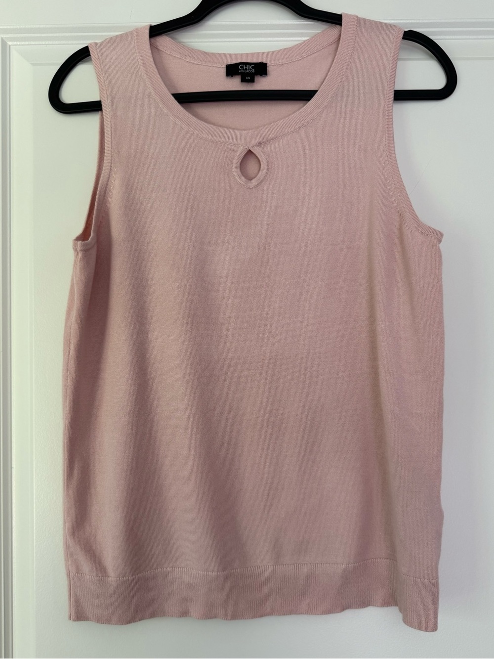 CHIC Light Pink Sleeveless Keyhole Knit Tank